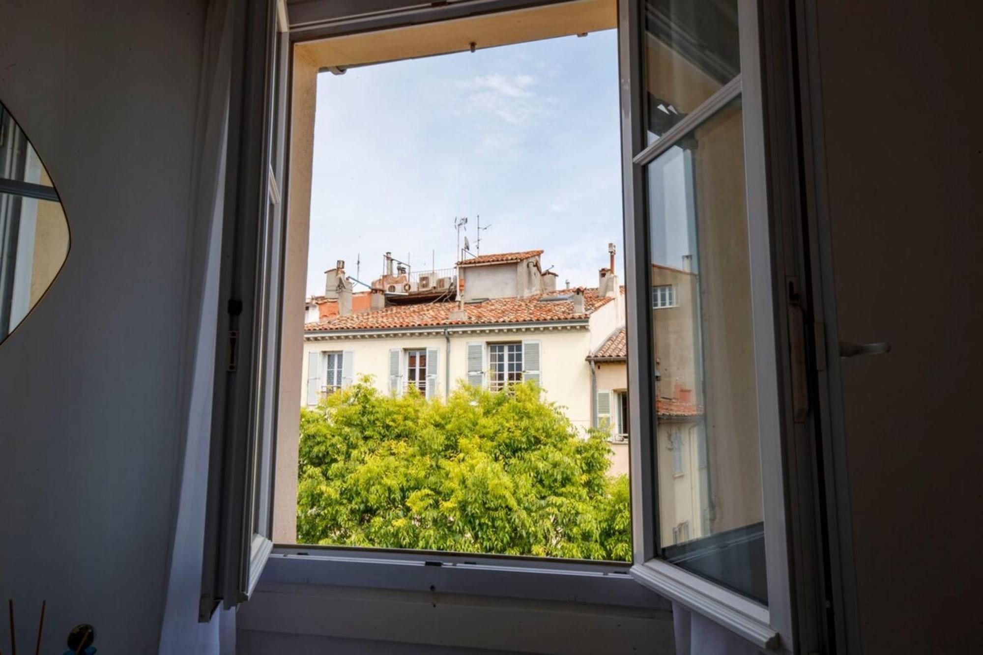 Vieil Antibes : beau duplex avec terrasse vue mer Extérieur photo