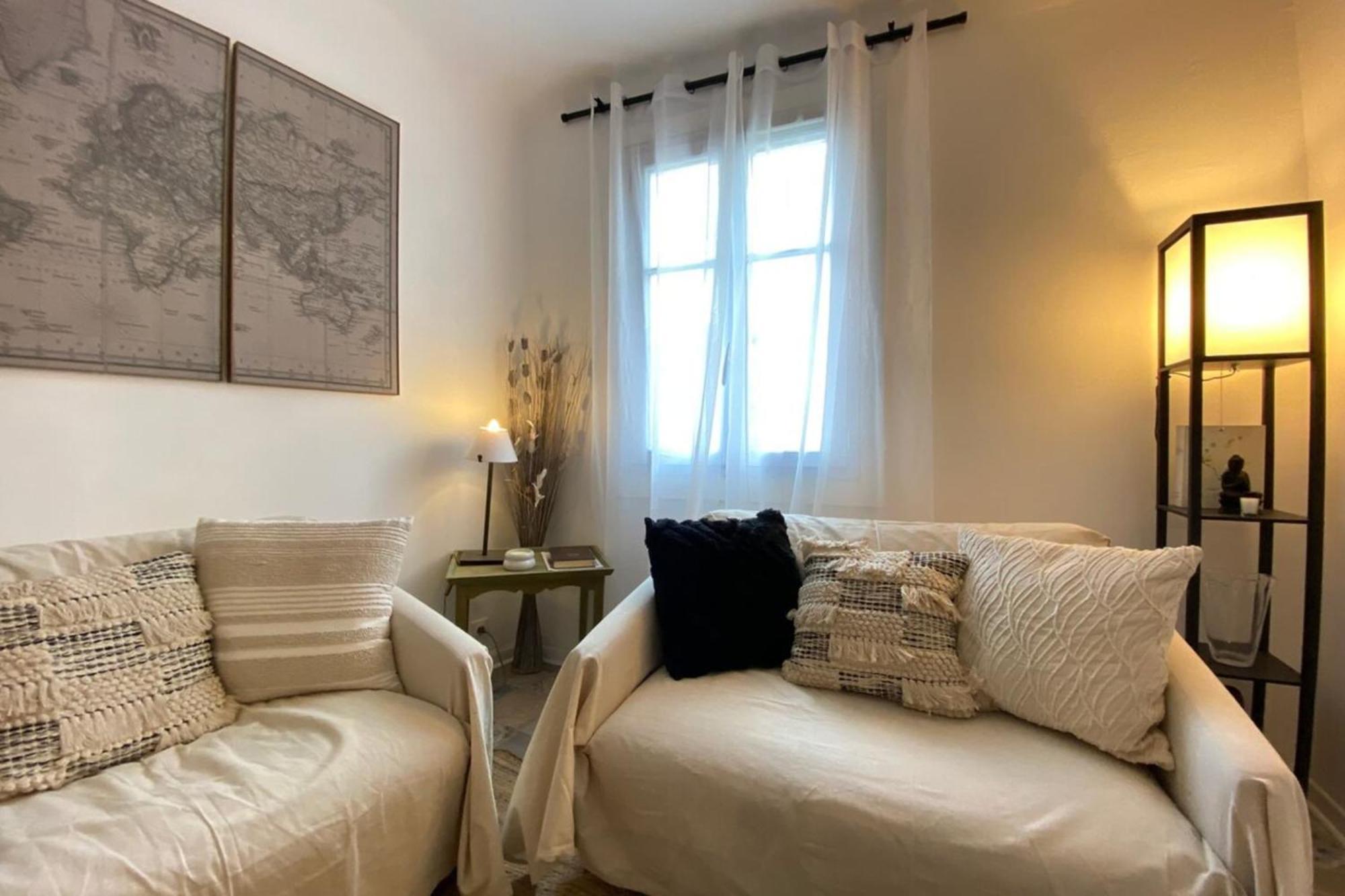 Vieil Antibes : beau duplex avec terrasse vue mer Extérieur photo