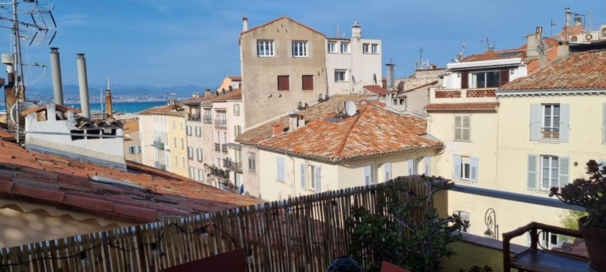 Vieil Antibes : beau duplex avec terrasse vue mer Extérieur photo