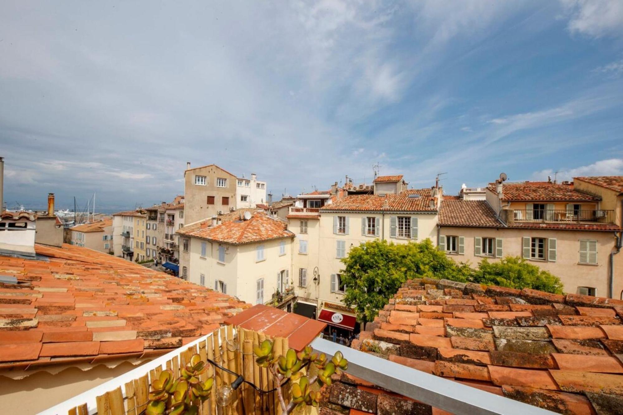 Vieil Antibes : beau duplex avec terrasse vue mer Extérieur photo