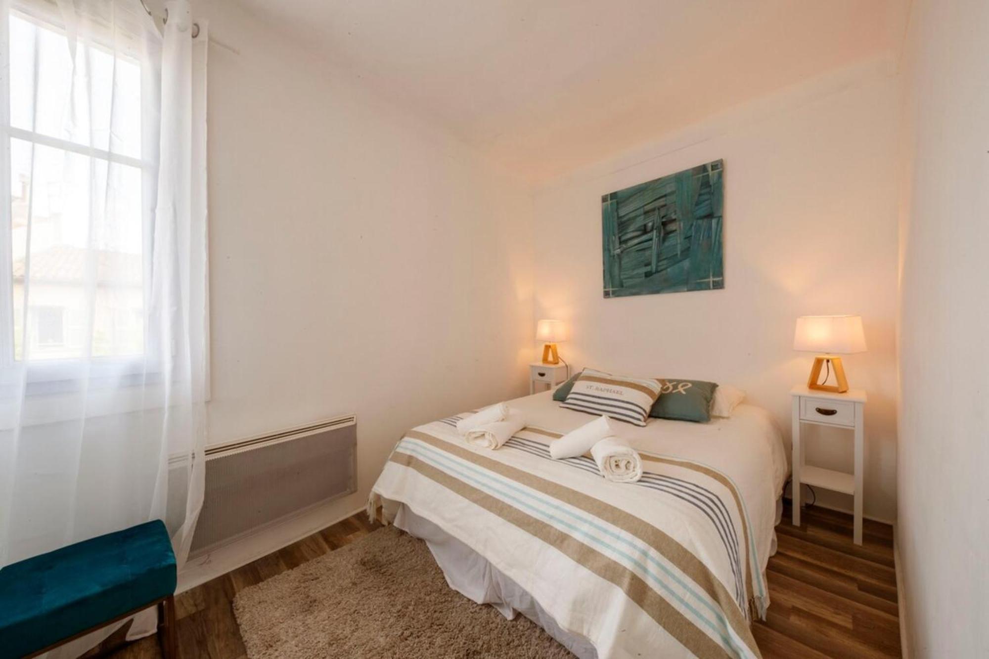 Vieil Antibes : beau duplex avec terrasse vue mer Extérieur photo